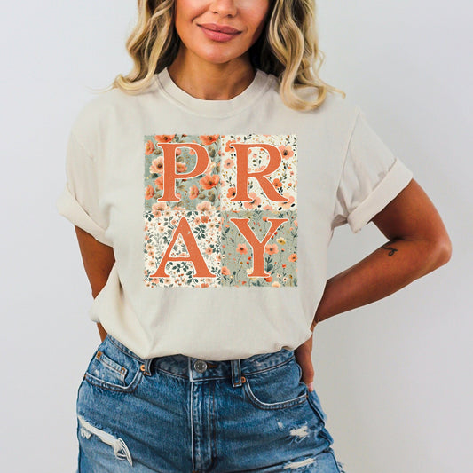 BLOCK PRAY TEE